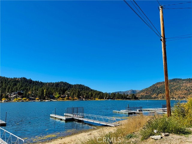 Detail Gallery Image 22 of 28 For 39050 Willow Landing, Big Bear Lake,  CA 92315 - 2 Beds | 2/1 Baths