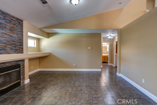 Detail Gallery Image 11 of 60 For 2049 Spy Glass Ct, Merced,  CA 95340 - 4 Beds | 3 Baths