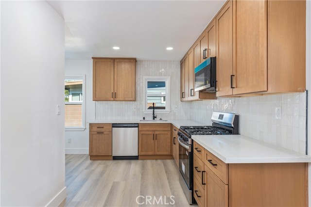 Detail Gallery Image 11 of 28 For 526 E G, Ontario,  CA 91764 - 3 Beds | 1 Baths