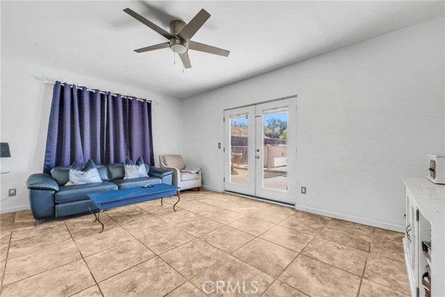 5622 Sharon Way, Jurupa Valley CA: https://media.crmls.org/medias/daeb4ad4-3bc0-4371-9bf3-d4136e14be9a.jpg