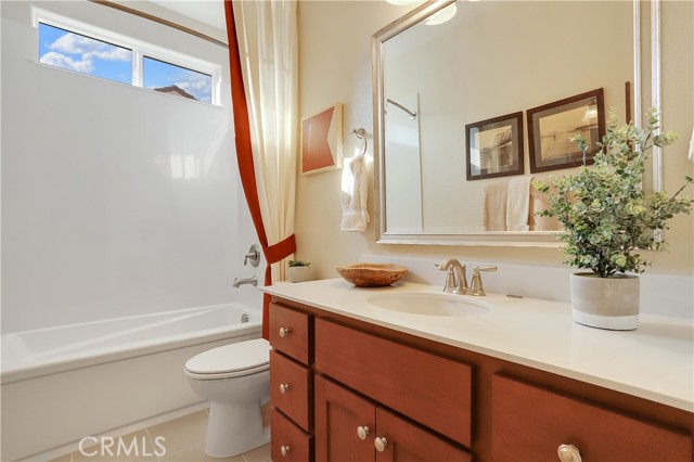 Detail Gallery Image 5 of 26 For 448 Barrett Ln, Los Banos,  CA 93635 - 4 Beds | 3 Baths