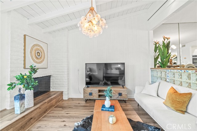 Detail Gallery Image 10 of 32 For 520 Cancha, Newport Beach,  CA 92660 - 3 Beds | 2/1 Baths