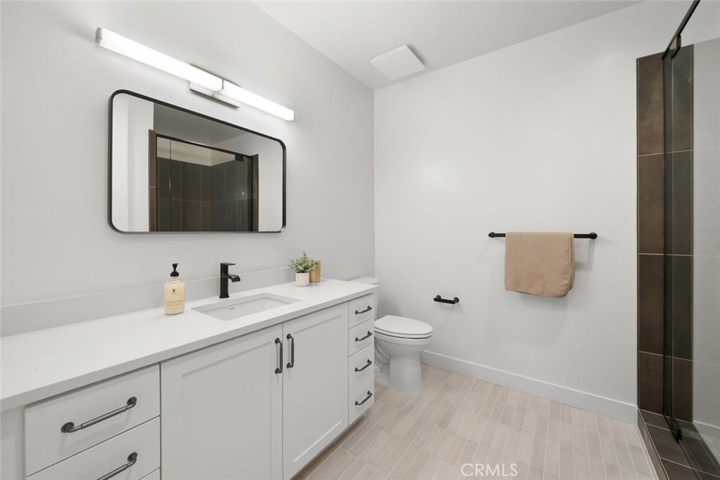 https://media.crmls.org/medias/daed5fce-ca13-4fd5-80bb-bdfcb260db83.jpg?preset=X-Large