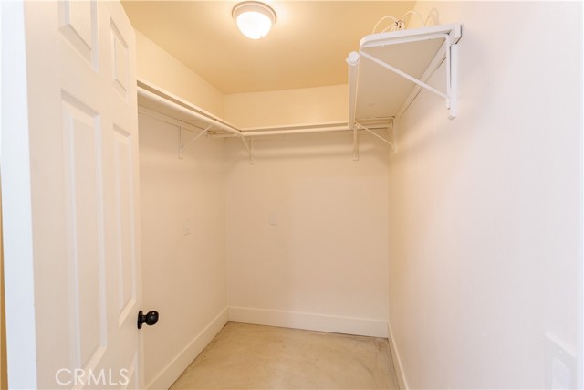 10532 Zelzah Ave photo 9