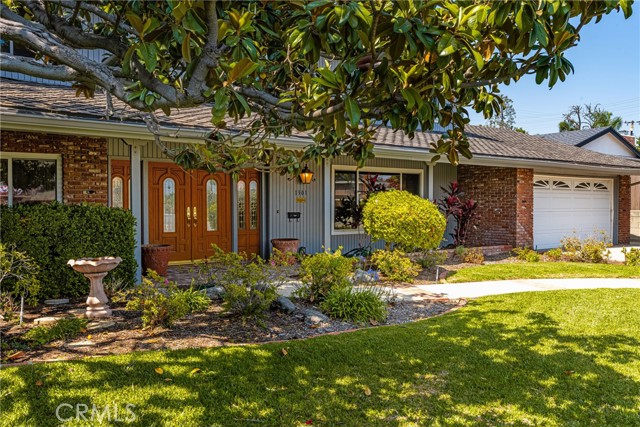 1301 Alta Mesa Drive, Brea CA: https://media.crmls.org/medias/daef847c-5168-42ac-b5db-d09b6ffa00f1.jpg