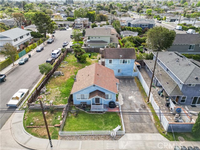 2110 Orange Avenue, Costa Mesa CA: https://media.crmls.org/medias/daefc353-6e8f-4ae2-aae8-530661f2c60d.jpg
