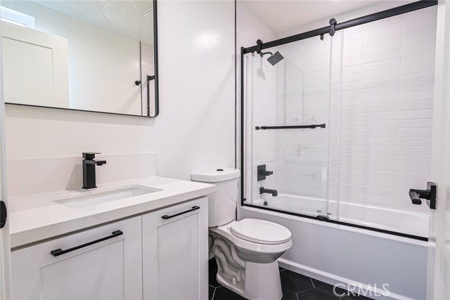 1227 N June Street, Hollywood CA: https://media.crmls.org/medias/daf0348d-cfe0-41ed-a651-54ff588835a5.jpg