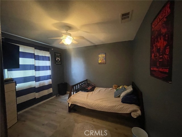 Detail Gallery Image 21 of 27 For 26871 Snow Canyon Cir, Moreno Valley,  CA 92555 - 5 Beds | 3 Baths