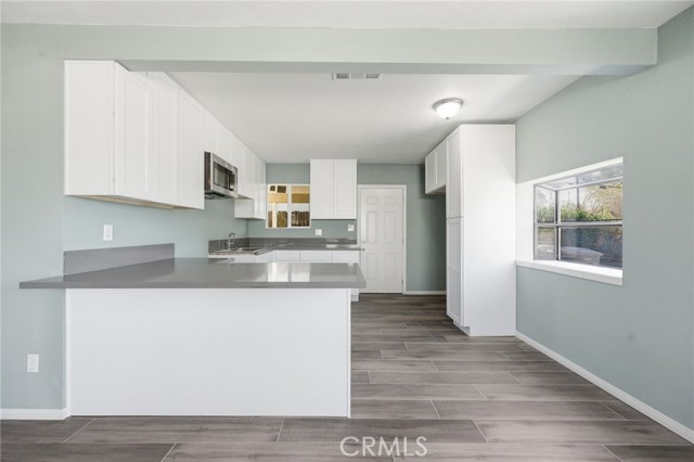 Detail Gallery Image 15 of 39 For 409 W Camellia Way, San Jacinto,  CA 92538 - 4 Beds | 2 Baths