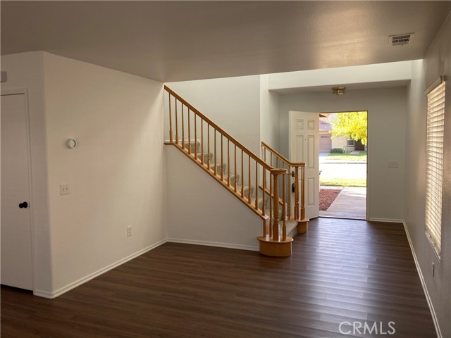 Detail Gallery Image 3 of 25 For 1600 Elmbridge Ln, Hemet,  CA 92545 - 3 Beds | 2/1 Baths