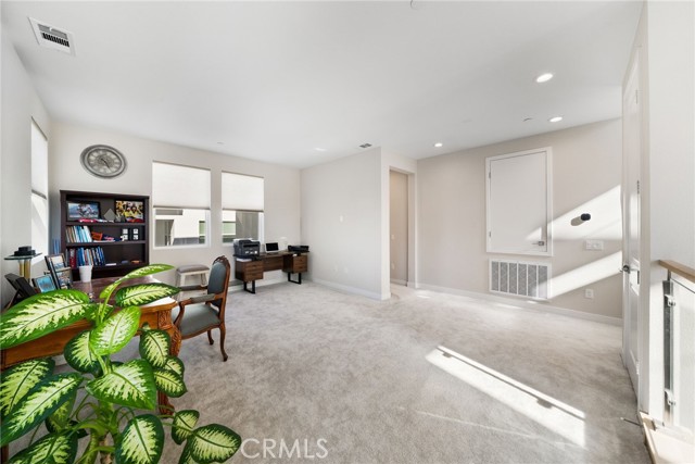 Detail Gallery Image 16 of 45 For 160 Tivoli, Lake Forest,  CA 92630 - 4 Beds | 4/1 Baths