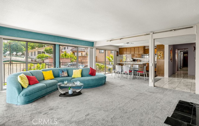 711 W 33rd Street, San Pedro CA: https://media.crmls.org/medias/daf175af-ae0b-4e8a-bc9a-6b651bf51eb1.jpg