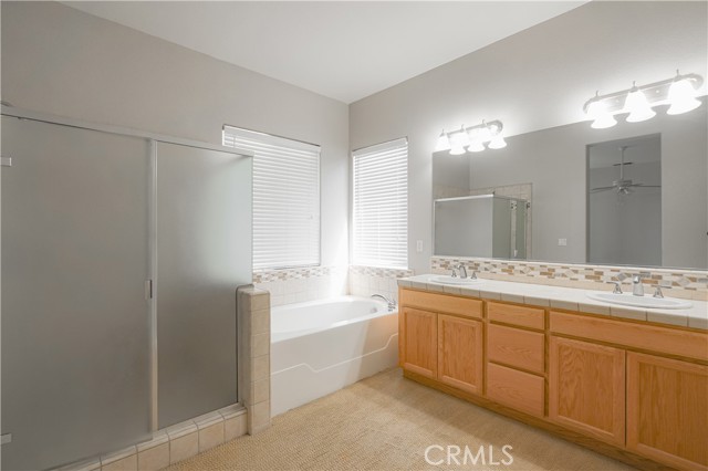 Detail Gallery Image 15 of 36 For 14125 Spyglass, Chowchilla,  CA 93610 - 4 Beds | 2/1 Baths