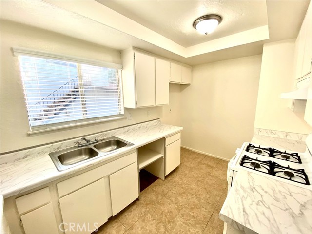 Detail Gallery Image 4 of 14 For 906 Lombard Dr a,  Redlands,  CA 92374 - 2 Beds | 1 Baths