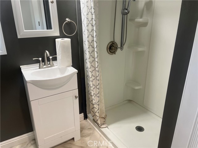 408 S Indiana Street, Anaheim CA: https://media.crmls.org/medias/daf302d1-dce9-42f4-9a7a-c203bdd9dc06.jpg