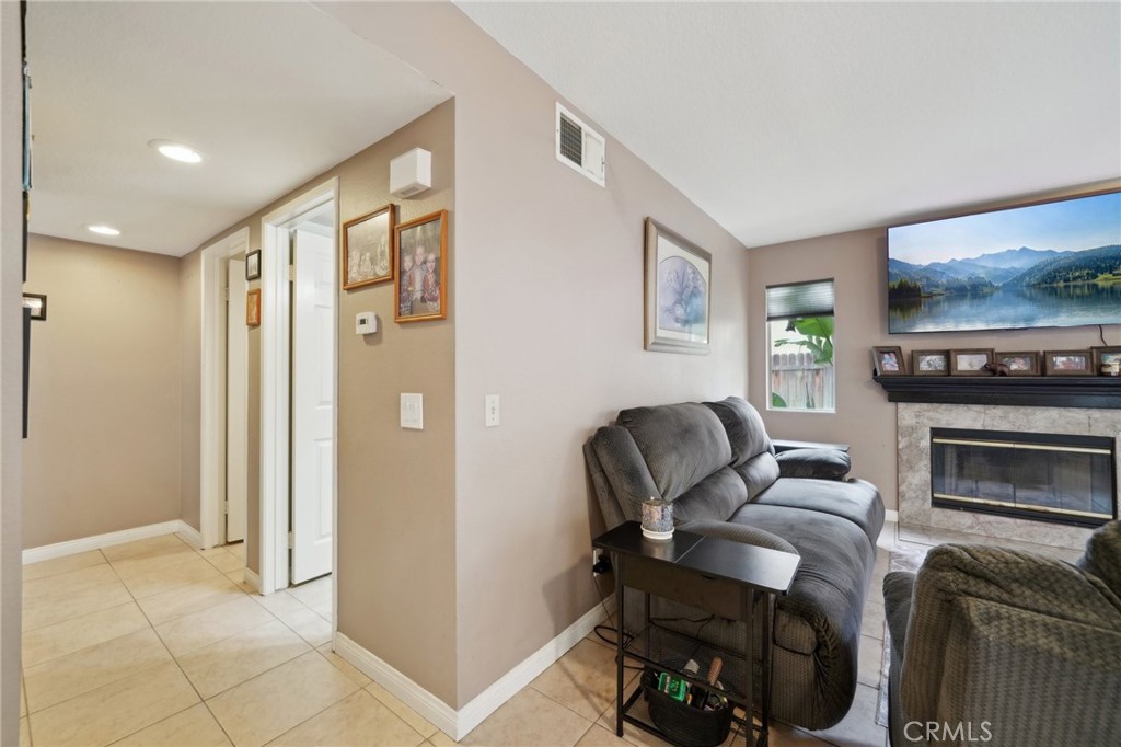 MLS #IG25066559 image #9