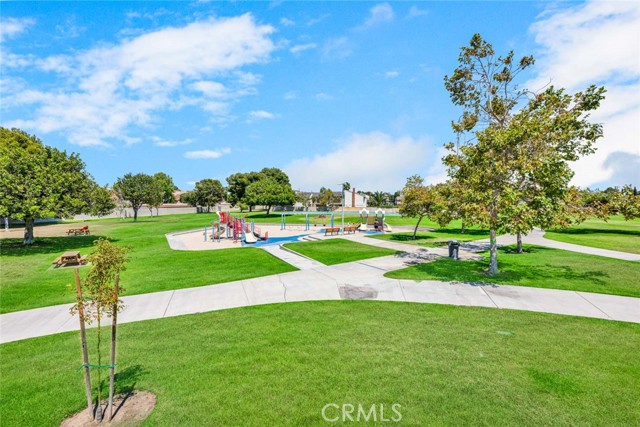 4736 Cielo Drive, Huntington Beach CA: https://media.crmls.org/medias/daf3f165-afb3-457c-a2e7-2ae9fda049d2.jpg