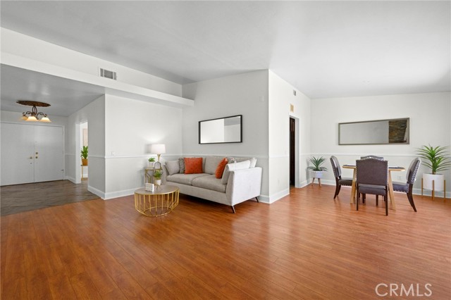 Detail Gallery Image 7 of 44 For 1704 Mulberry Ave, Upland,  CA 91784 - 4 Beds | 2 Baths