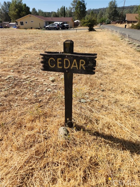 17201 Cedar Way, Clearlake Oaks, CA 95423