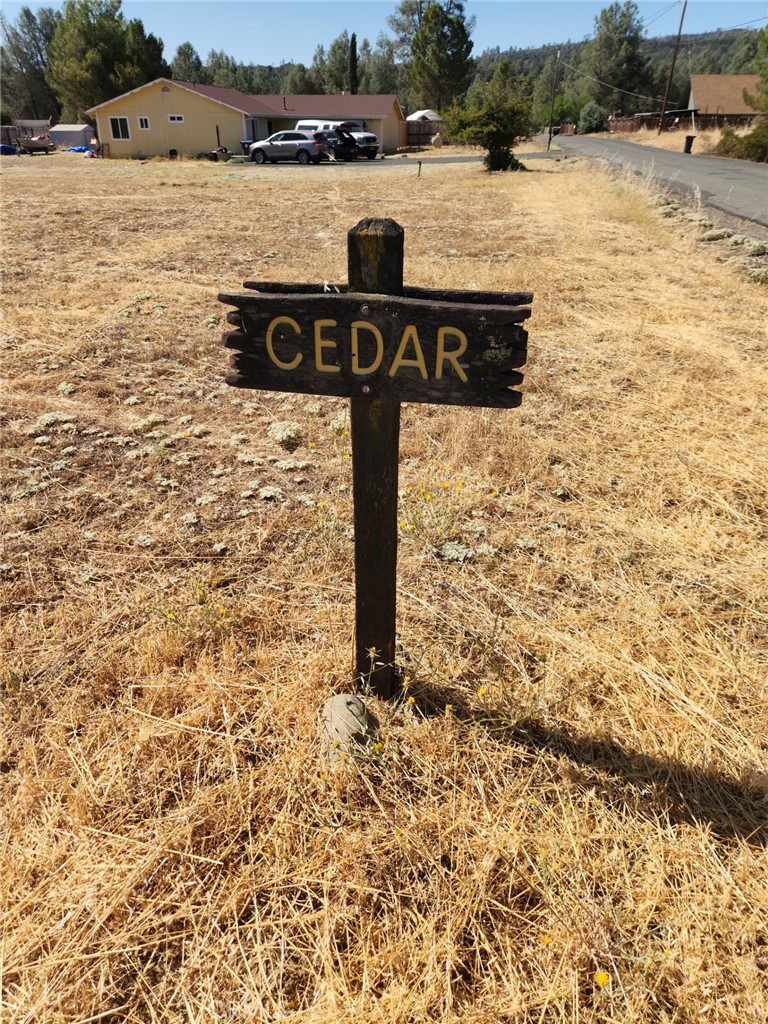 17201 Cedar Way, Clearlake Oaks, CA 95423