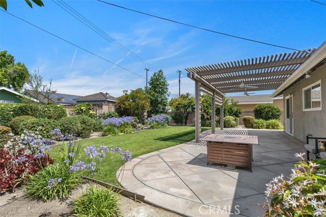 2692 N Fernside St, Orange CA: https://media.crmls.org/medias/daf5575e-ac34-4a85-a85c-541b828defa3.jpg