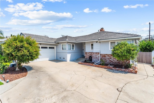 Detail Gallery Image 4 of 39 For 1106 Hollydale Dr, Fullerton,  CA 92831 - 4 Beds | 2 Baths