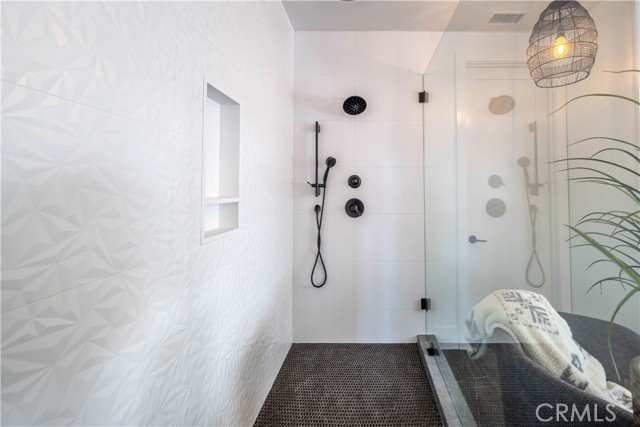 Detail Gallery Image 39 of 71 For 18806 Winnwood, Santa Ana,  CA 92705 - 4 Beds | 4 Baths