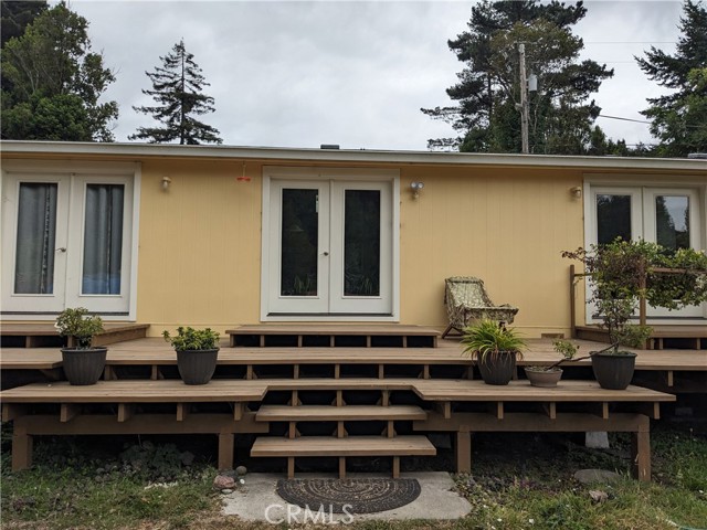 203 Pine Lane, Fortuna CA: https://media.crmls.org/medias/daf612f8-dbd5-4d75-8fe4-f5a317ad26ea.jpg