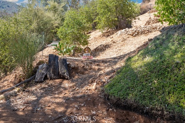 Detail Gallery Image 27 of 34 For 17247 Encina Dr, Lake Elsinore,  CA 92530 - 5 Beds | 2/1 Baths
