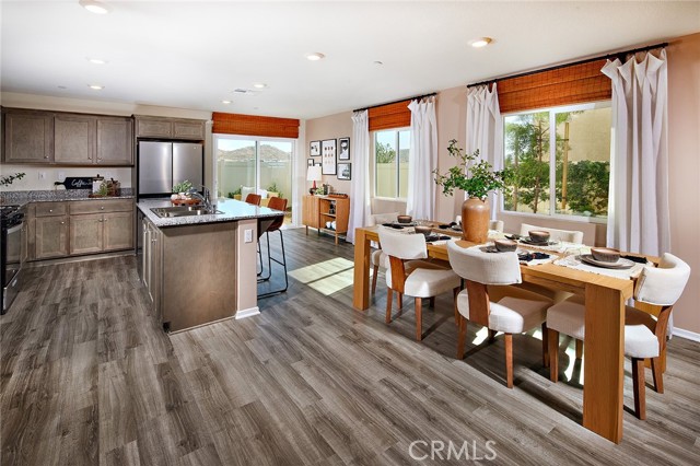 Detail Gallery Image 5 of 18 For 30844 Charger Way, Winchester,  CA 92596 - 5 Beds | 3 Baths