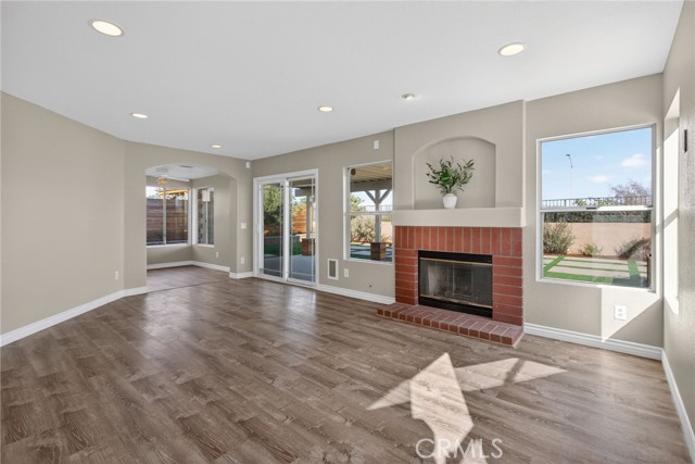 Detail Gallery Image 11 of 42 For 20646 Mesa Oak, Riverside,  CA 92508 - 4 Beds | 3 Baths