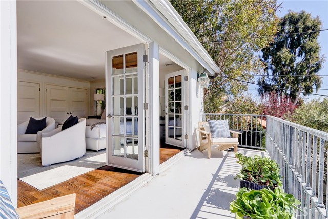 742 31st Street, Manhattan Beach, California 90266, 5 Bedrooms Bedrooms, ,2 BathroomsBathrooms,Residential,Sold,31st,SB22034184