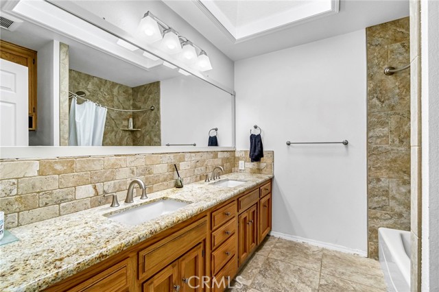 Detail Gallery Image 31 of 57 For 2436 Trevor Ct, Madera,  CA 93637 - 5 Beds | 3 Baths