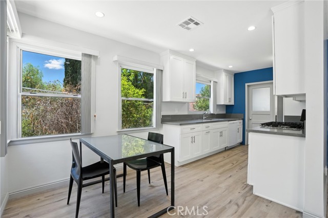 10416 Fairgrove, Tujunga CA: https://media.crmls.org/medias/daf8e06d-06bd-4759-b20a-b043bac1d6bc.jpg