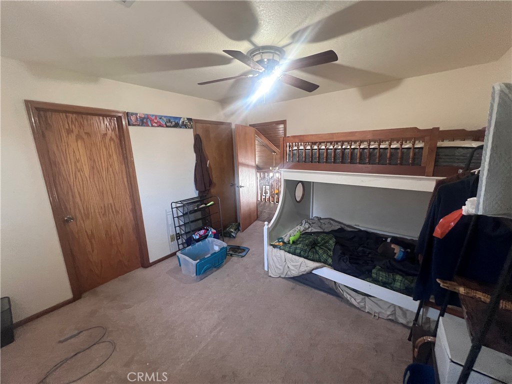 https://media.crmls.org/medias/daf90f4e-b833-432c-b51b-7b9f1f046f1a.jpg?preset=X-Large