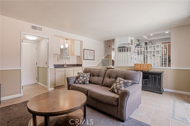 Detail Gallery Image 20 of 38 For 2619 S Castle Harbour Ave, Ontario,  CA 91761 - 4 Beds | 3/1 Baths