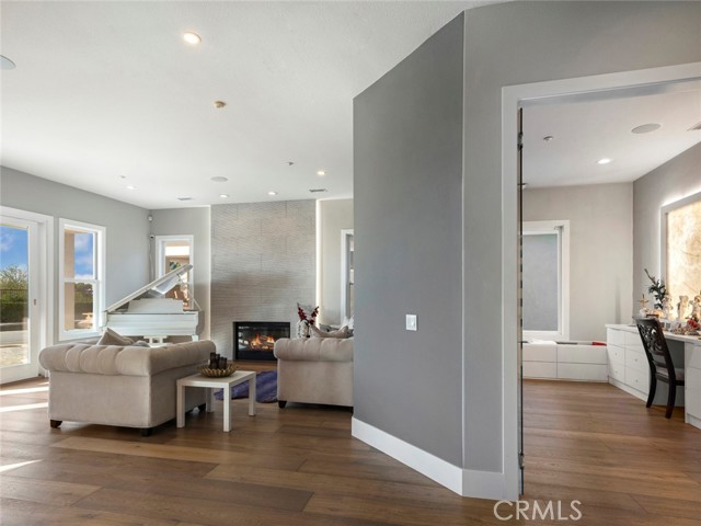 Detail Gallery Image 8 of 49 For 3111 Gardenia, Yorba Linda,  CA 92886 - 6 Beds | 7/1 Baths