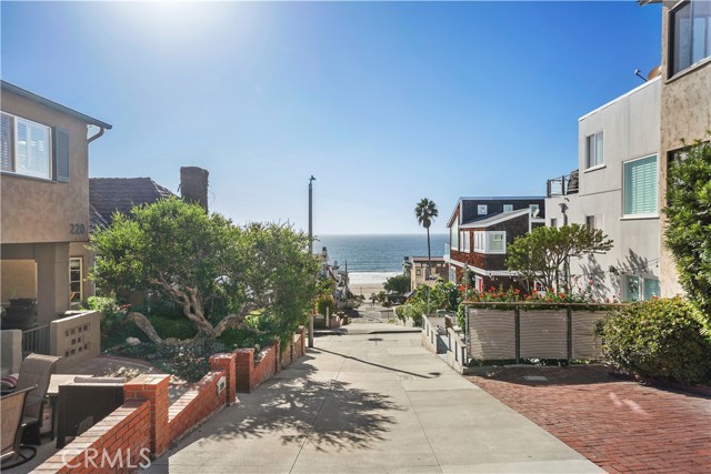 3201 Highland Avenue, Manhattan Beach, California 90266, 3 Bedrooms Bedrooms, ,2 BathroomsBathrooms,Residential,Sold,Highland,SB22230907
