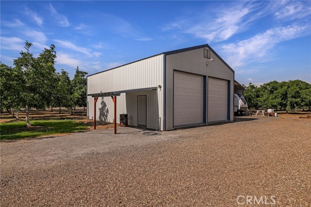 Image 31 of 46 For 7652 Cutting Avenue