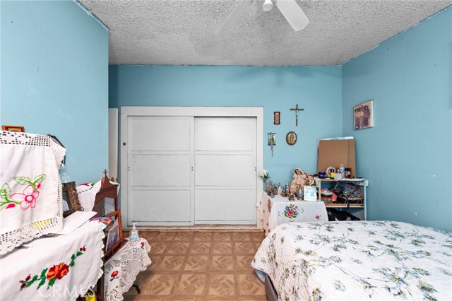 Detail Gallery Image 18 of 41 For 526 Nottingham Ave, Santa Ana,  CA 92703 - 4 Beds | 2 Baths