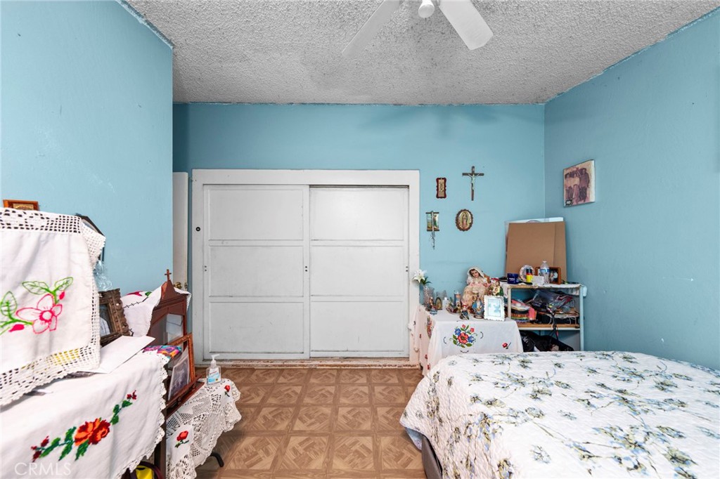https://media.crmls.org/medias/dafaba39-2336-4200-84fc-5bed704da0f8.jpg?preset=X-Large
