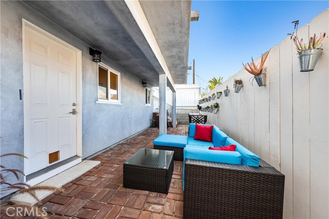 3605 Crest Drive, Manhattan Beach, California 90266, 2 Bedrooms Bedrooms, ,1 BathroomBathrooms,Residential,Sold,Crest,SB21199066