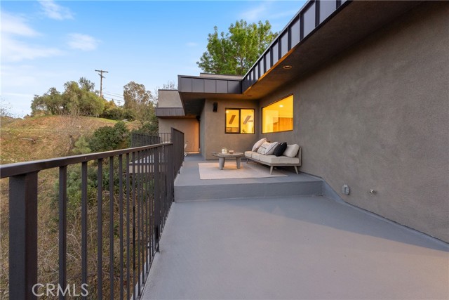 Detail Gallery Image 59 of 62 For 3250 Coldwater Canyon Ave, Studio City,  CA 91604 - 4 Beds | 4 Baths