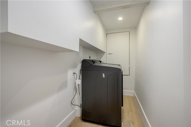 811 Maltman Avenue, Los Angeles CA: https://media.crmls.org/medias/dafdb327-c2a7-42ff-a19f-4a9bbe1fc9c2.jpg
