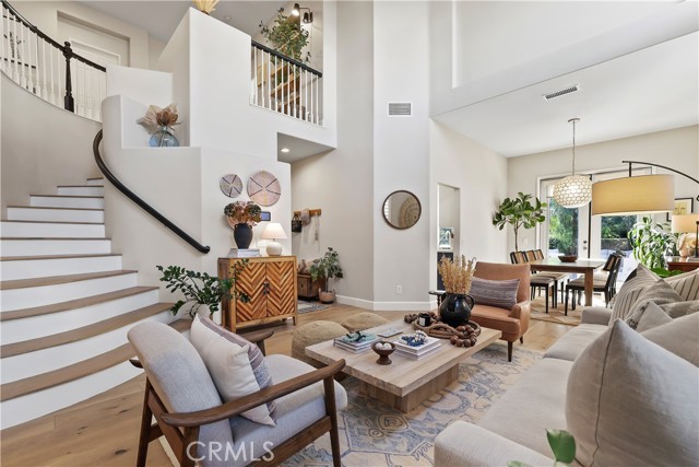 Front Image Thumbnail for CROC25238609