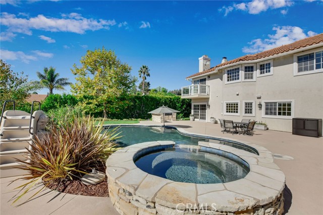 20 Country Lane, Rolling Hills Estates, California 90274, 5 Bedrooms Bedrooms, ,3 BathroomsBathrooms,Residential,Sold,Country,PV21231535