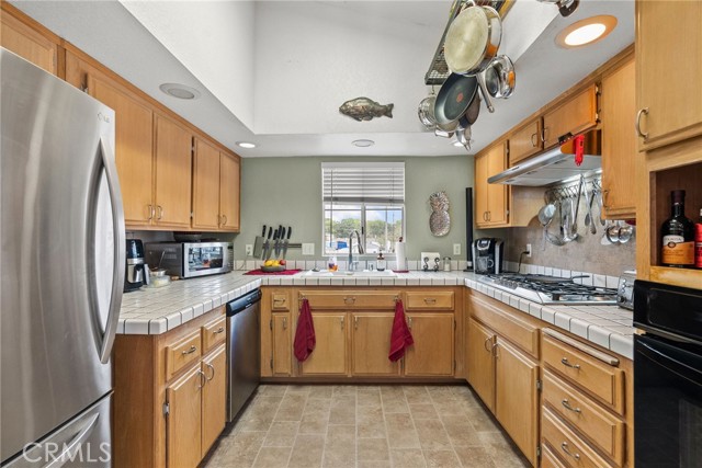 713 S Anaheim Boulevard, Anaheim CA: https://media.crmls.org/medias/db001197-01da-44b5-919c-fec5883d78ed.jpg