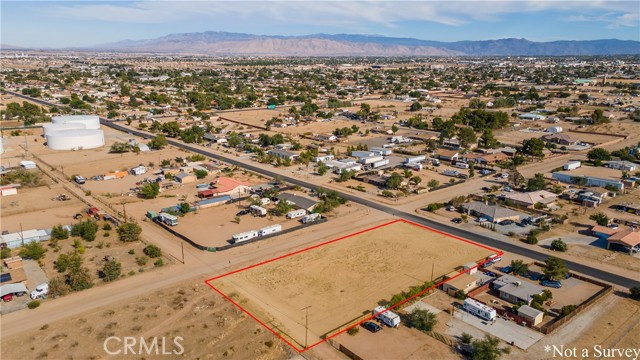 14280 Dos Palmas, Victorville CA: https://media.crmls.org/medias/db00c872-f628-415c-abf2-b468b617164d.jpg