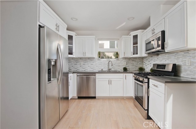 Detail Gallery Image 5 of 19 For 635 N Harvard Bld #635.50,  Los Angeles,  CA 90004 - 2 Beds | 1 Baths