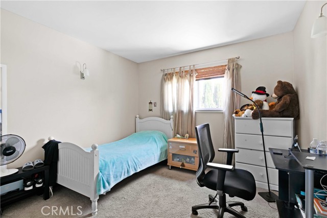 21101 Rosedell Drive, Saugus CA: https://media.crmls.org/medias/db01ad27-abea-4174-83fd-ea9ac0063e61.jpg